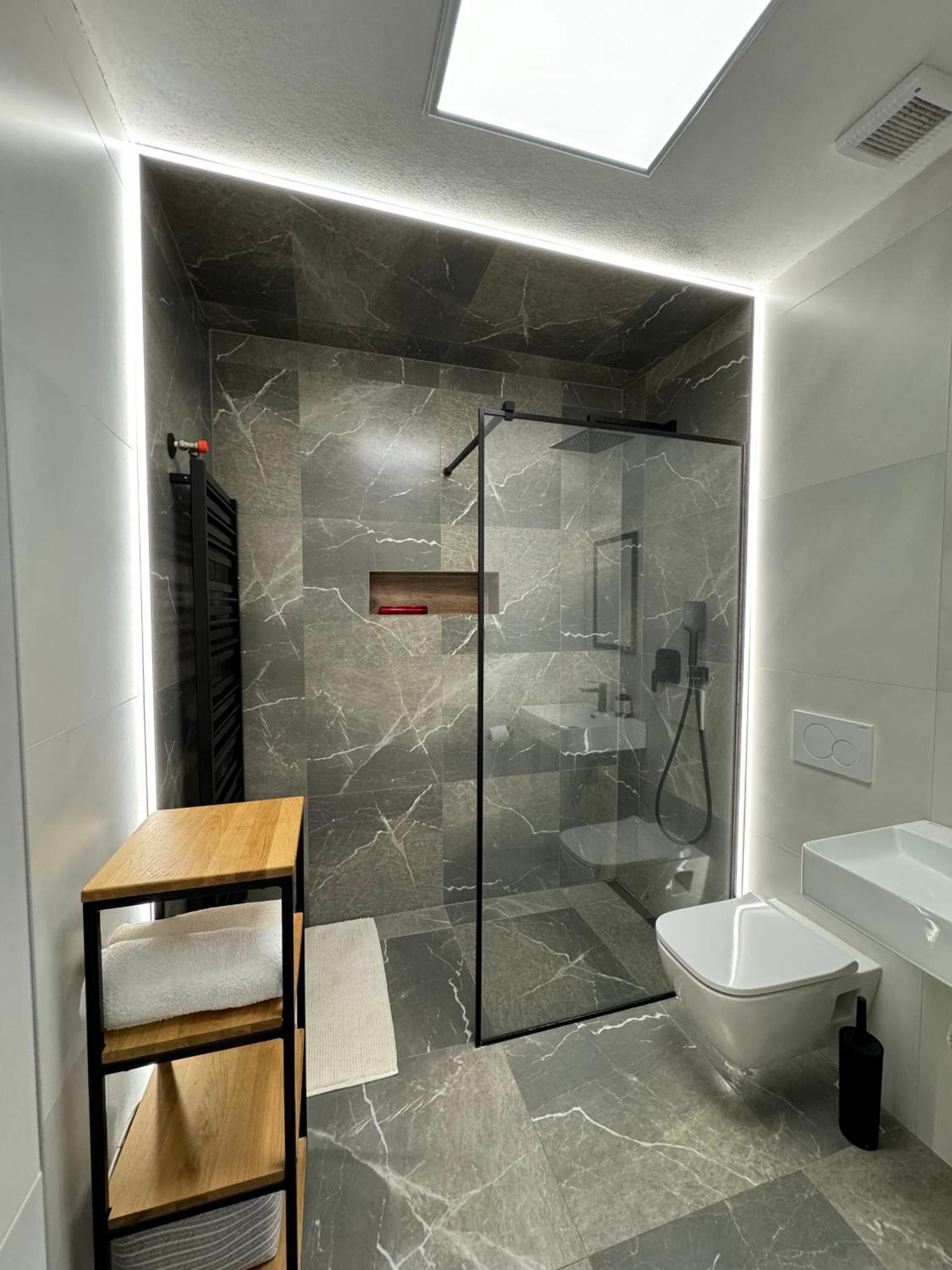 Apartmanove Ubytovanie Pod Dubom Polny Kesov エクステリア 写真